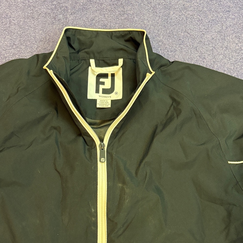 FootJoy Women Windbreaker with Cream Accents